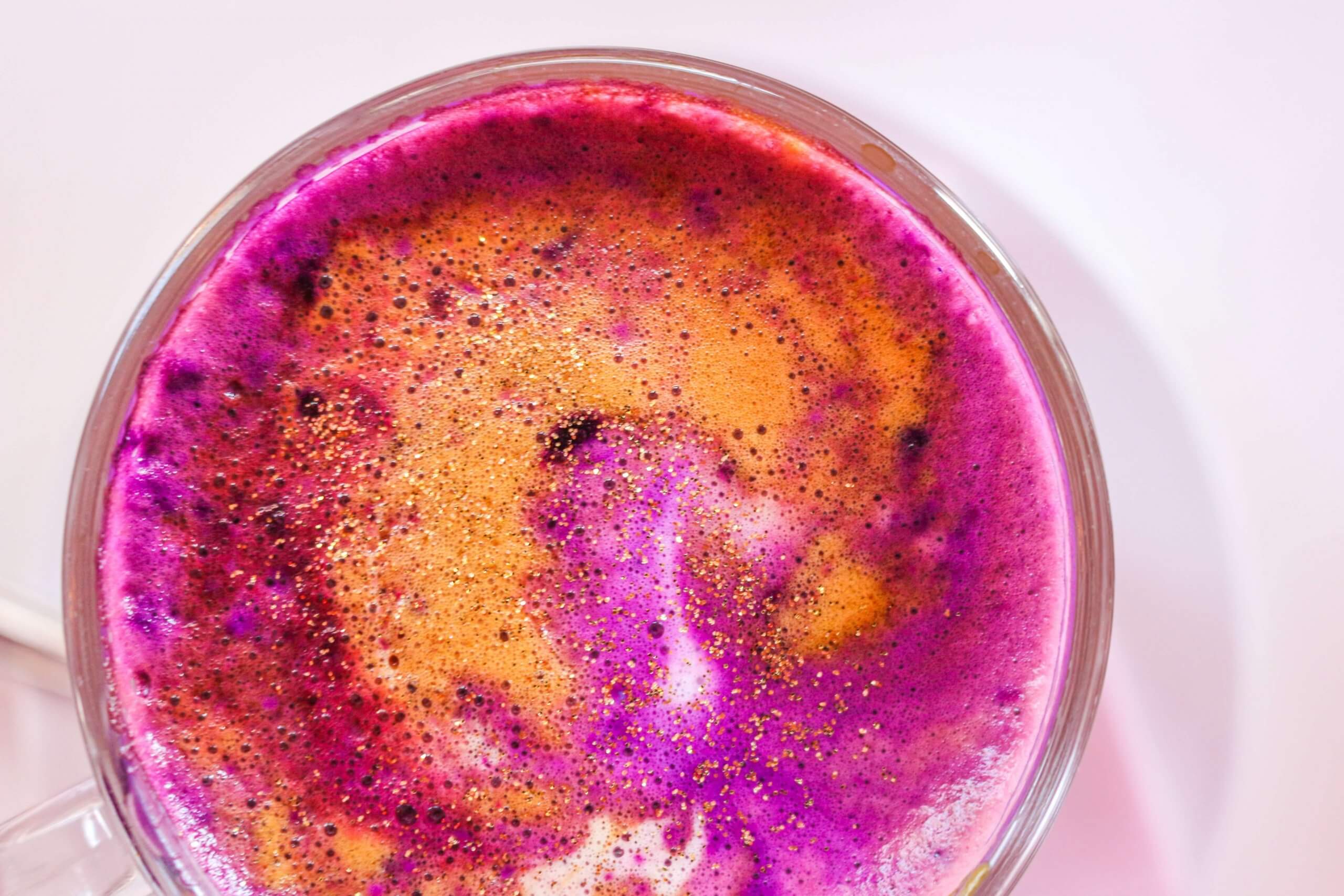 10 superfoods om aan je smoothies toe te voegen
