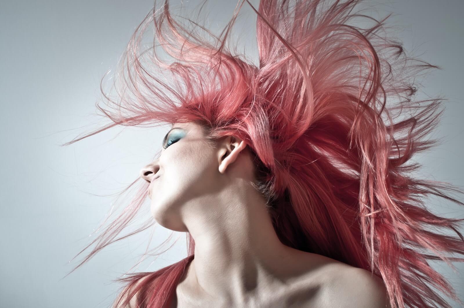 Je haar rood blond of donker verven met natuurlijke producten